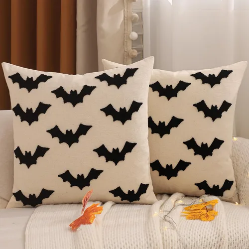 Vista 12 de Juego de 2 fundas de almohada de Halloween de 16 x 16 pulgadas con bordado de murciélagos 3D negros, fundas de almohada de Acción de Gracias, fundas