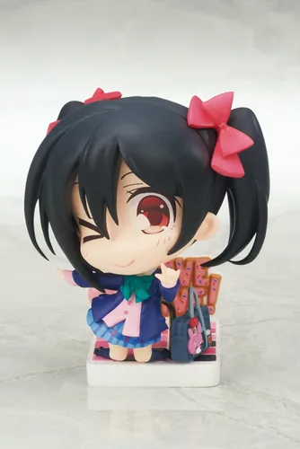 Vista 3 de Broccoli Love Live: Figura de Niko Yazawa con soporte para teléfono inteligente