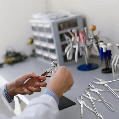 Vista 7 de Alicates para marco de lentes de 6 pulgadas, mandíbula de nailon medio plano, herramientas de reparación y montaje de gafas con destornillador