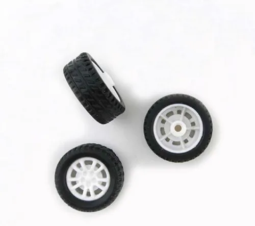 Vista 4 de Ruedas de coche de juguete de 0.787 in neumático de goma para eje de 0.079 in DIY modelo accesorios