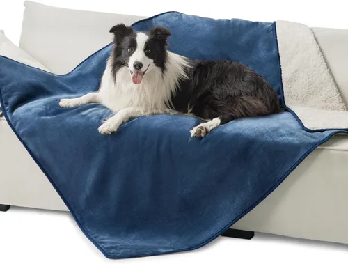 Vista 81 de Bedsure - Mantas impermeables para perros pequeños - Manta de felpa de sherpa con impresión suave lavable para perros y gatos, protector de muebles