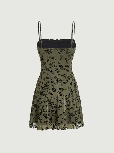 Vista 2 de Verdusa Vestido corto sin mangas con estampado floral de lechuga para mujer