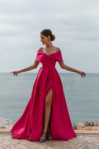 Vista 5 de BONOYUER Vestido de fiesta de satén con hombros descubiertos para mujer, largo y con abertura alta, acampanado, vestido de noche formal con bolsillos