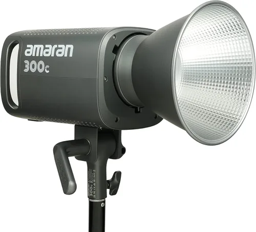 Vista 2 de Aputure Amaran 300c RGB COB Luz de vídeo con montaje Bowen 2,500K a 7,500K CCT con ajuste G/M 26,580 lux @ 1m con reflector hiper soporte de control