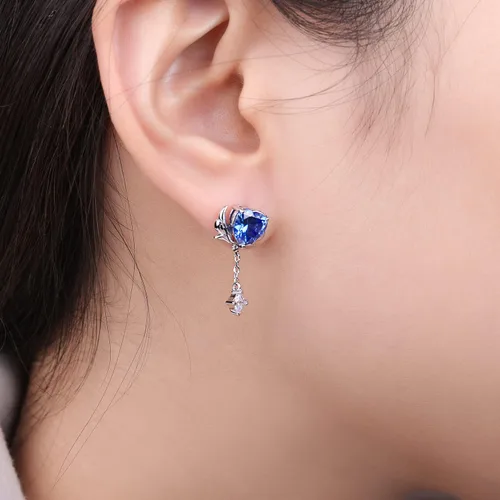 Vista 5 de JewelryPalace Love Heart - Aretes colgantes de circonita cúbica de color zafiro de 3 quilates para mujer, alas de ángel de plata de ley 925, aretes