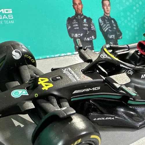 Vista 4 de HTLNUZD Bburago 2023 1:43 F1Mercedes AMGW14#44 para Lewis Hamilton Formula One W14#44 1/43 Aleación Racing Die Cast Car Static Adult Collection