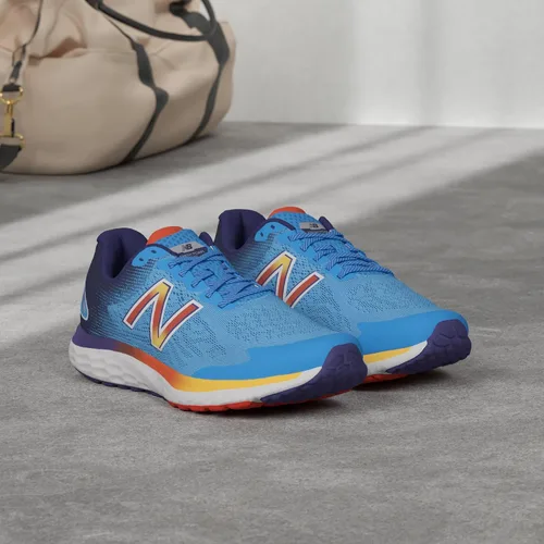 Vista 2 de New Balance Fresh Foam 680 V7 - Tenis de correr para hombre