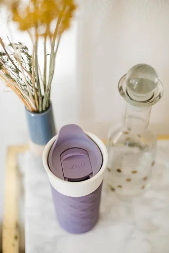 Vista 2 de Termo de viaje Ogden de Ello, de cerámica sin BPA, con tapa, 16 oz Violeta intenso