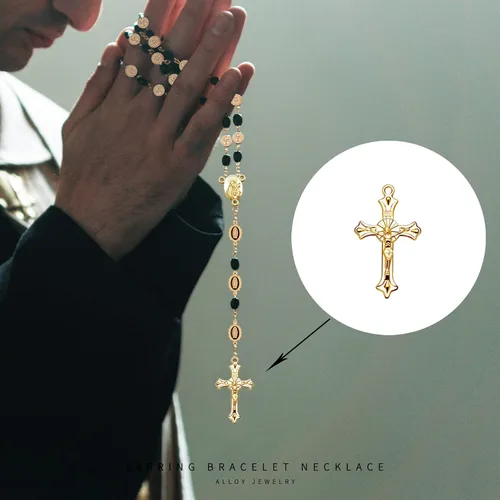 Vista 3 de 60 dijes chapados en oro de cruz cristiana de Jesús Crucifijo religioso chapado en oro para hacer joyas, colgantes, collares, pulseras, llaveros