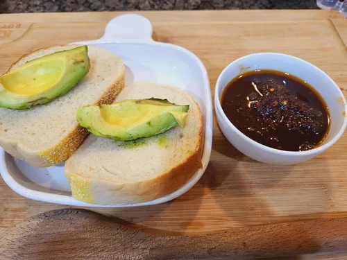 Vista 4 de Shito Sauce 3 sabores/Condimento de mariscos/salsa de chile (picante medio, 8 oz)