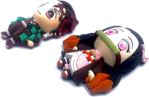 Vista 3 de Kimetsu no Yaiba Demon Slayer Tanjiro Kamado y Nezuko Kamado – Juego de 2 imanes de espuma 3D Demon Slayer – Paquete de imanes de manga de anime