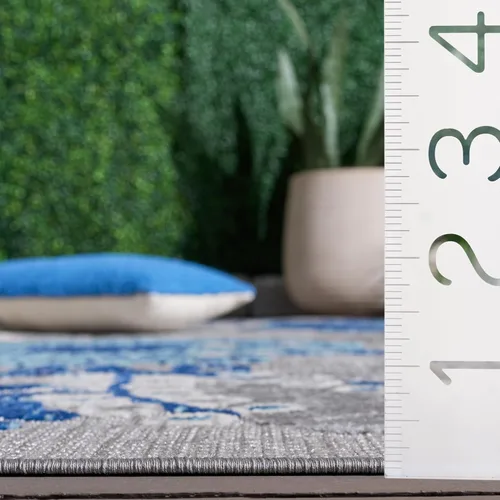 Vista 3 de SAFAVIEH Alfombra lavable de colección Cabana para exteriores, 2 x 4 pies, gris y azul, no desprende pelusa y fácil de limpiar, entrada puerta