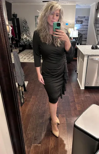 Vista 2 de Yajedo - Vestidos de iglesia para mujer, diseño clásico de manga 34, entallado, con volantes, vestido tubo de largo por debajo de la rodilla