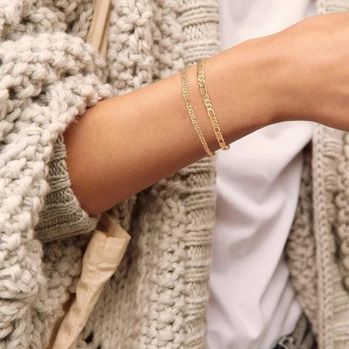 Vista 4 de ABDOT Pulseras delicadas de oro para mujer, pulseras chapadas en oro de 14 quilates para mujer, juegos de pulseras apilables de oro, pulseras