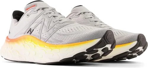 Vista 4 de New Balance Fresh Foam X More V4 - Tenis para correr para hombre Aluminio Gris/Neón Libélula/Caléndula Caliente