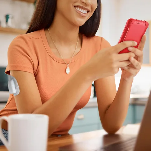 Vista 7 de Funda de silicona para Omnipod 5, ligera, a prueba de golpes, antideslizante, funda protectora de gel suave con bisel elevado para dispositivos Rojo