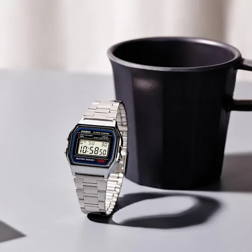 Vista 3 de Casio Serie A158WA Reloj digital unisex Vintage WR Cronómetro 100 SEC Alarma diaria Mantenimiento de tiempo regular: hora, minuto