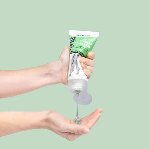 Vista 4 de Babaria Gel refrescante para piernas y pies - Efecto calmante y suavizante - Proporciona propiedades regeneradoras y calmantes - Infundido