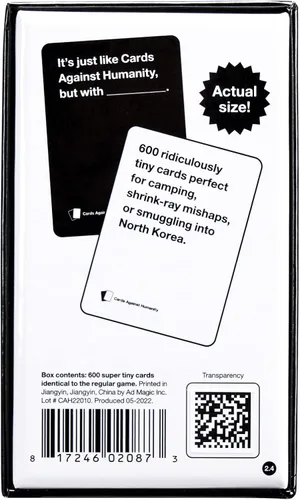 Vista 6 de Cards Against Humanity: Tiny Edition • Juego principal en miniatura con 600 cartas ridículamente pequeñas