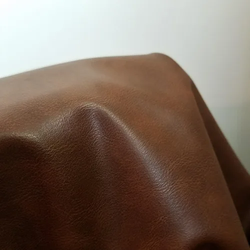 Vista 4 de NAT Leathers Cuero sintético vegano suave marrón tostado mate (vegano aprobado por PETA) 1 yarda (36 pulgadas x 54 pulgadas de ancho) cortado