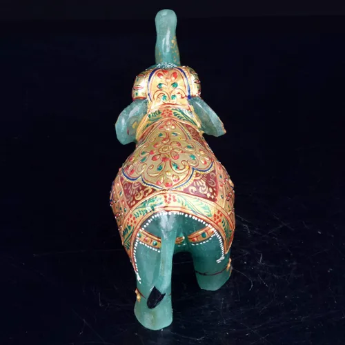 Vista 4 de GEMHUB Estatua de elefante de piedra preciosa de jade verde de trabajo fino aproximadamente 3836.00 quilates riqueza figura de la suerte decoración