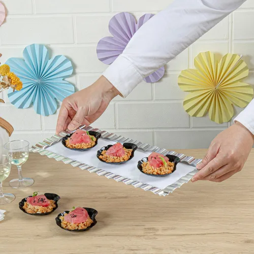 Vista 5 de Restaurantware Plato de aperitivo de 3.3 pulgadas, 25 platos desechables de plástico para aperitivos, resistentes platos de cóctel de plástico negro