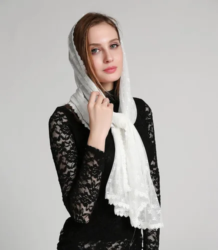 Vista 5 de Clover decoration ivory infinity scarf mantilla church veil v38