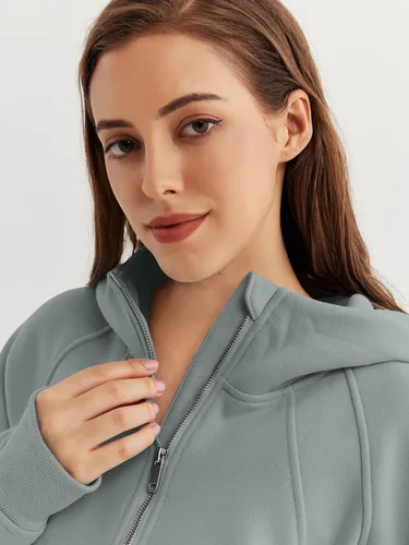 Vista 4 de WYNNQUE Sudadera corta con capucha para mujer, manga larga, forro polar, media cremallera, ropa de otoño