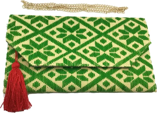 Vista 6 de Bolso Clutch "Juana", hecho por Jühue Artesanal, bolso hecho a mano hecho en México, Bolso de mano verde, Bordado a mano, pieza única, Bolso de mano