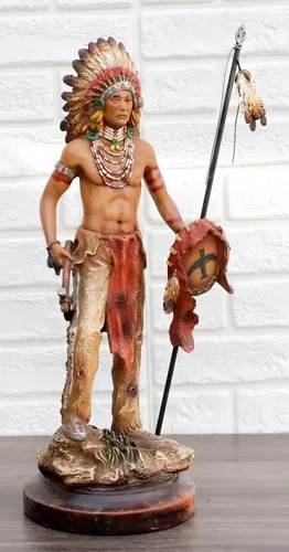 Vista 6 de Ebros Gift Camino de guerra listo para batalla, guerrero indio nativo americano, jefe tribal con tocado de batalla sosteniendo hacha de lanza