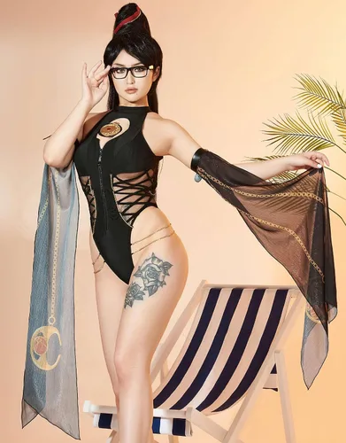 Vista 2 de haikyuu Traje de baño de una pieza para mujer, traje de baño cruzado sin espalda, estilo gótico