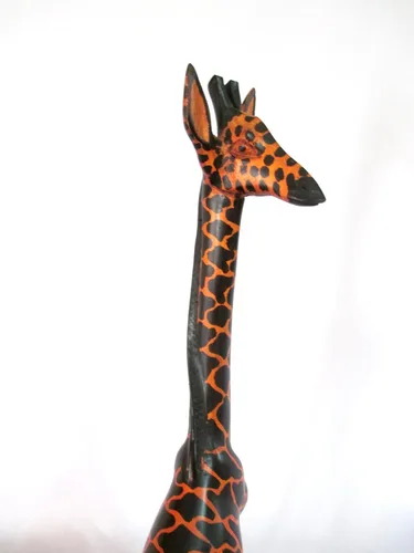 Vista 4 de African Art Estatua de escultura de jirafa de madera tallada a mano de 18 pulgadas, fabricada en Kenia