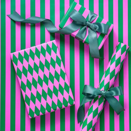 Vista 17 de RUSPEPA Rollo de papel de regalo reversible, mini rollo, rayas blancas y negras y patrón de diamantes para regalo de cumpleaños, bodas