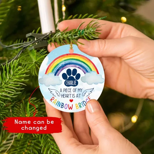 Vista 4 de Adorno de Navidad conmemorativo personalizado para mascotas, perros y gatos, A Piece of My Heart is at Rainbow Bridge, adorno de Navidad con nombre
