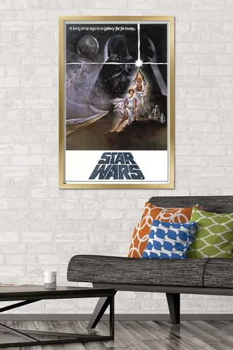 Vista 2 de Star Wars: A New Hope - One Sheet B (No Billing Block) Wall Poster, 34L" x 22.4W", Gold Framed Version Versión con marco dorado