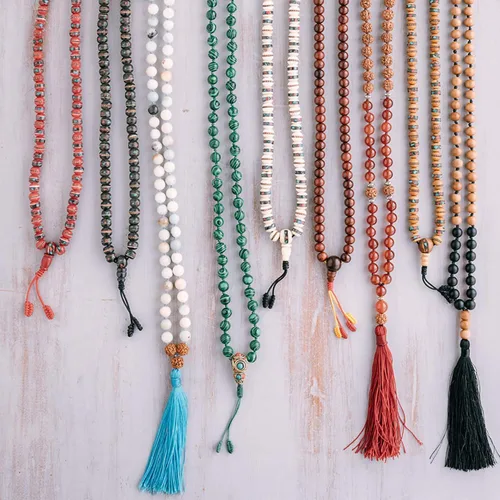 Vista 6 de BLUE BOHO DESIGNS. Collar Mala con piedras curativas para meditación