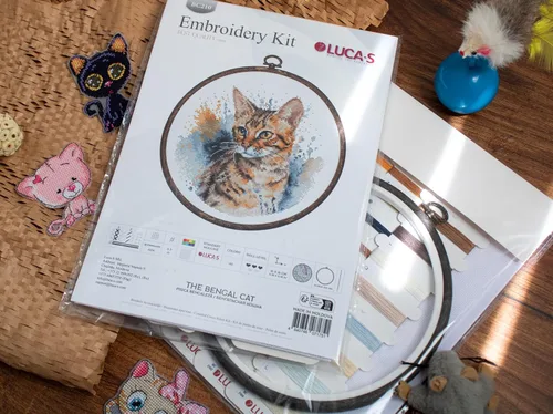 Vista 4 de Luca-S Kit de punto de cruz con aro, el gato de Bengala, kit de punto de cruz para adultos, BC210, kit de embroydery