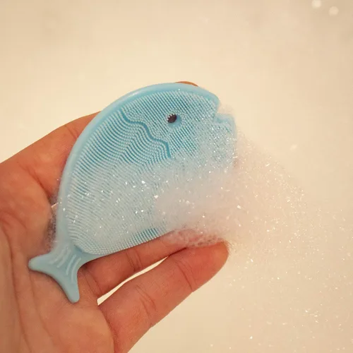 Vista 8 de Innobaby Bathin Smart - Cepillo de silicona para bebé, esencial para piel seca y eczema, exfoliante suave con mango de succión, silicona de secado