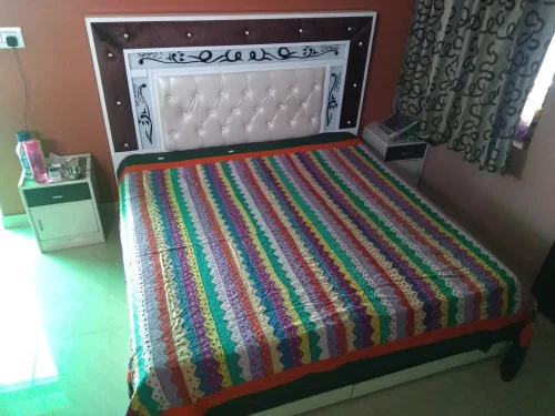 Vista 6 de Rastogi Handicrafts India étnica hecha a mano con apliques Jogi Work de algodón doble tamaño Queen Multicolor funda de sábana (multicolor, 20 cajas)