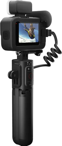 Vista 9 de GoPro HERO11 Black Creator Edition - Incluye Volta (agarre de batería, trípode, control remoto), Media Mod, Light Mod, Enduro Battery - Cámara