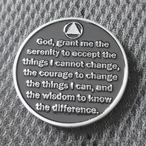 Vista 6 de Ficha de aniversario de recuperación de monedas AA y medallones con chip de sobriedad Grateful to Be Alive (paquete de 10)