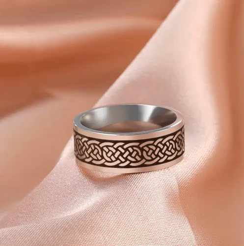 Vista 6 de Anillo de nudo celta para hombres, anillos nórdicos vikingos para hombre, anillos de acero inoxidable con ondas de talismán irlandés, anillos