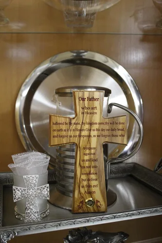 Vista 8 de Cruz de pared de oración del Señor, madera de olivo, hecha a mano en Bethlehem y Jerusalén, Tierra Santa, única en su clase, muy especial, con hojas