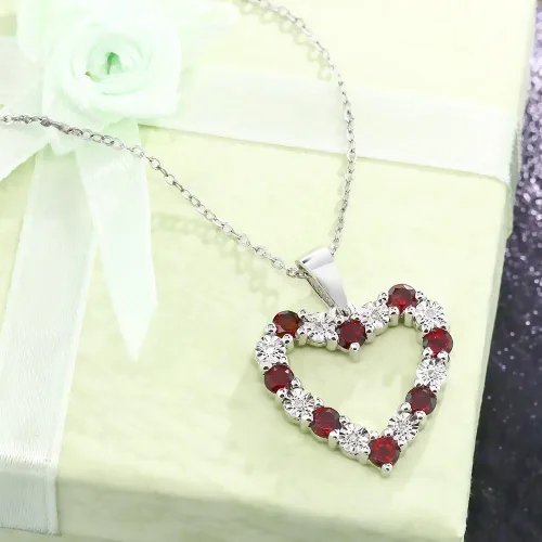 Vista 4 de Gem Stone King Collar con colgante de plata de ley 925 con forma de corazón de granate rojo y diamante blanco para mujer