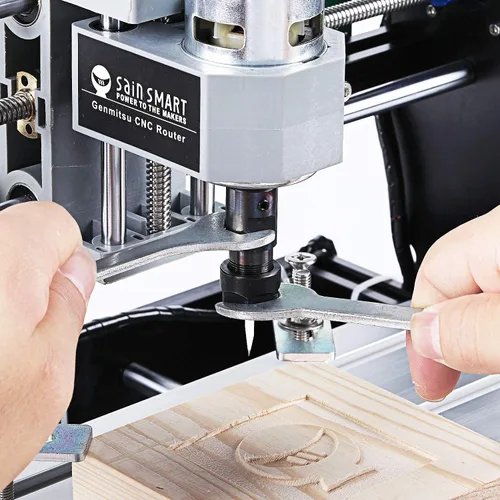 Vista 3 de Genmitsu CNC 3018-PRO Kit de fresadora GRBL Control de 3 ejes de plástico acrílico PCB de PVC para tallar madera, máquina de grabado con controlador