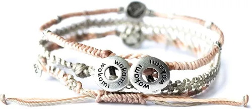 Vista 2 de Wakami New World - Juego de 3 pulseras bohemias de amistad hechas a mano Pulseras trenzadas indie para mujeres y hombres Hechas a mano por