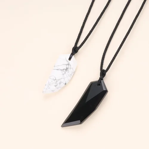 Vista 4 de COAI - Collares para parejas con colgante de diente de lobo, sin metal, Negro, N514-3