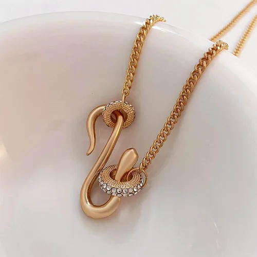 Vista 5 de YienDoo Gargantilla con colgante de serpiente gótica, collar de oro con forma de serpiente, diseño punk, dije de serpiente en espiral de animal