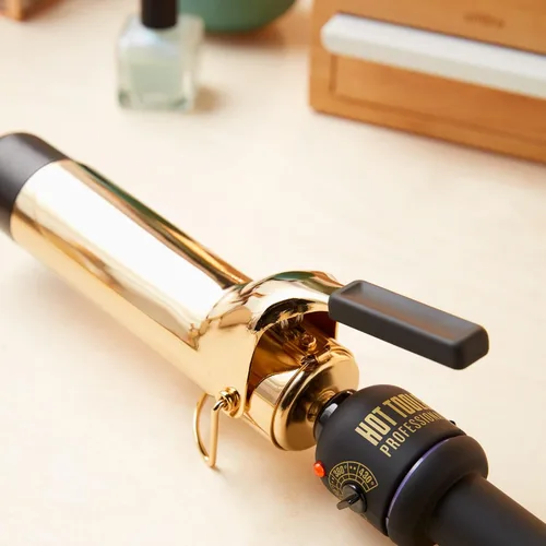 Vista 5 de HOT TOOLS Pro Artist - Rizador de oro de 24 quilates (modelo 2018) Rizos definidos de larga duración (1 1/2 pulgadas)