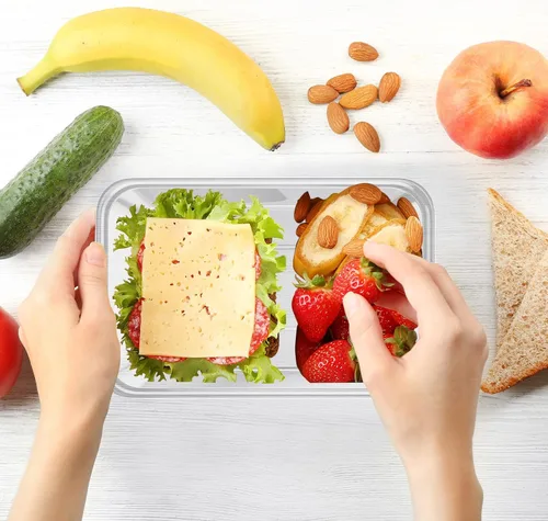 Vista 4 de Bokon 60 recipientes de plástico para preparación de comidas con tapa, contenedores desechables transparentes para almuerzo, caja apilable
